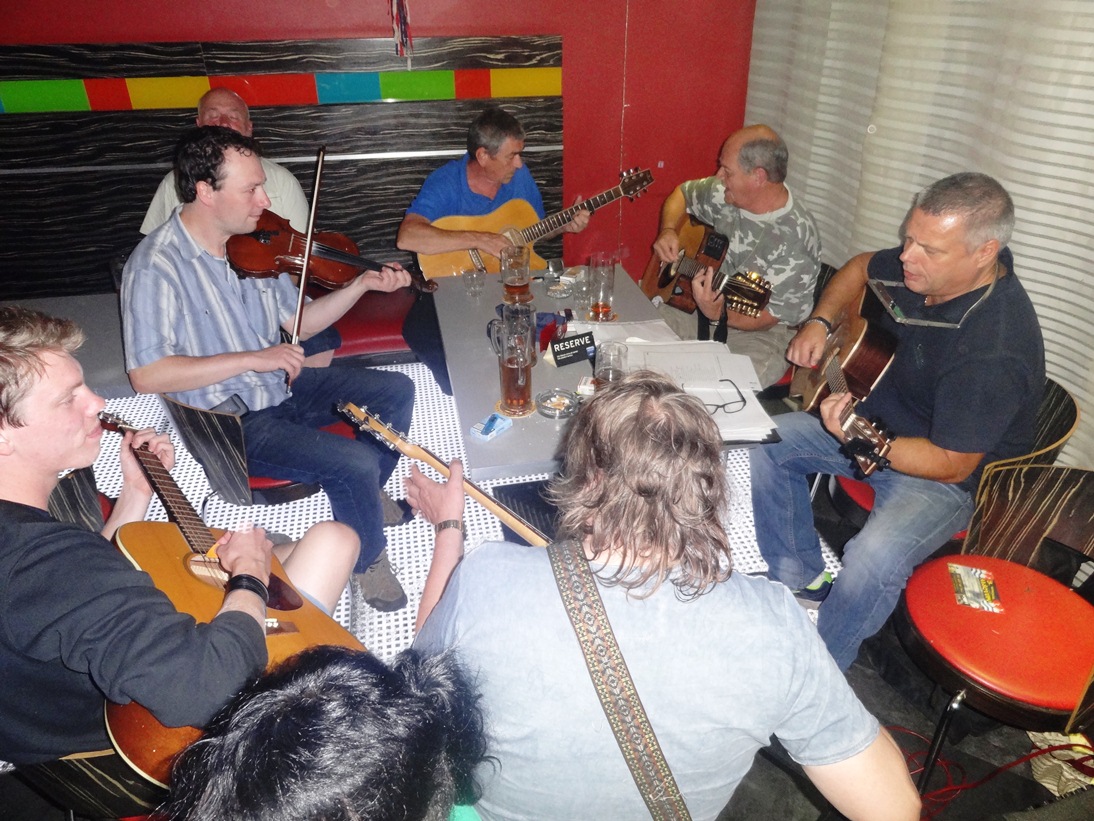 1_Na_konci_léta_2014